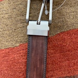 Magnanni burnished brown belt NWT